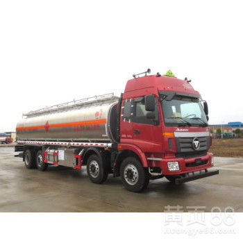 欧曼牌前四后六铝合金运油车 国五标准下的高效运输解决方案